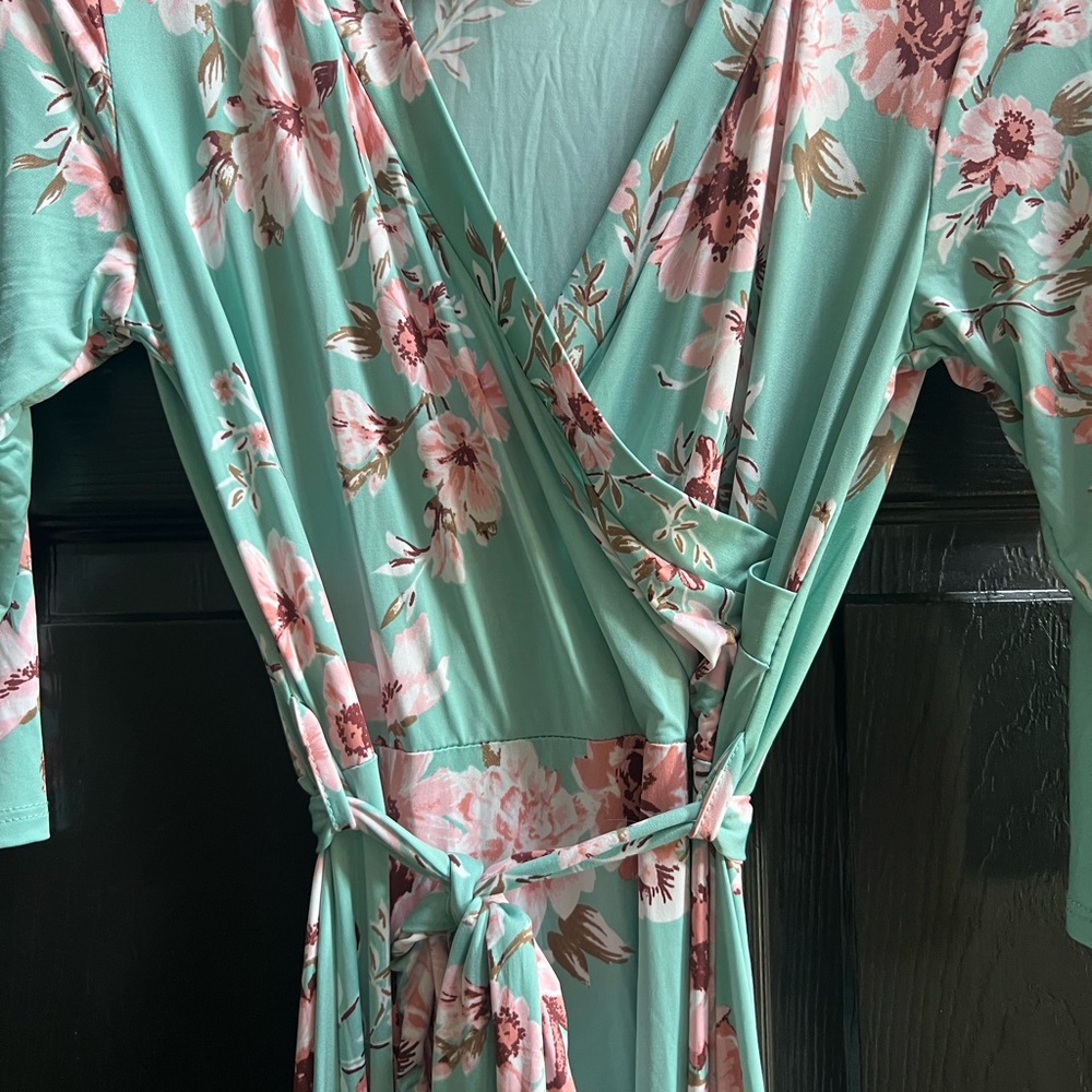 Floral Maternity Maxi Dress NWOT
